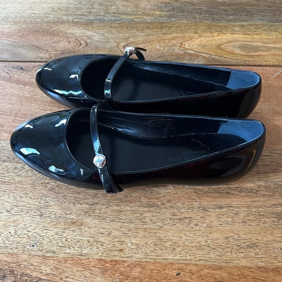 Louis Vuitton Uniforme Women’s Flat Loafer - Picture 5 of 5